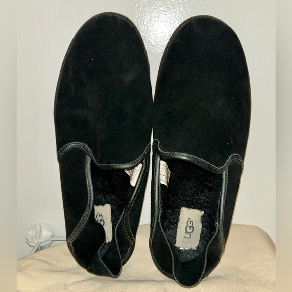 UGG Men's Cooke Black Suede Slipper/LoaferSize 11 US
